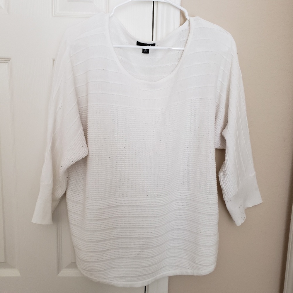 SWEATER W/ QUARTER SLEEVES